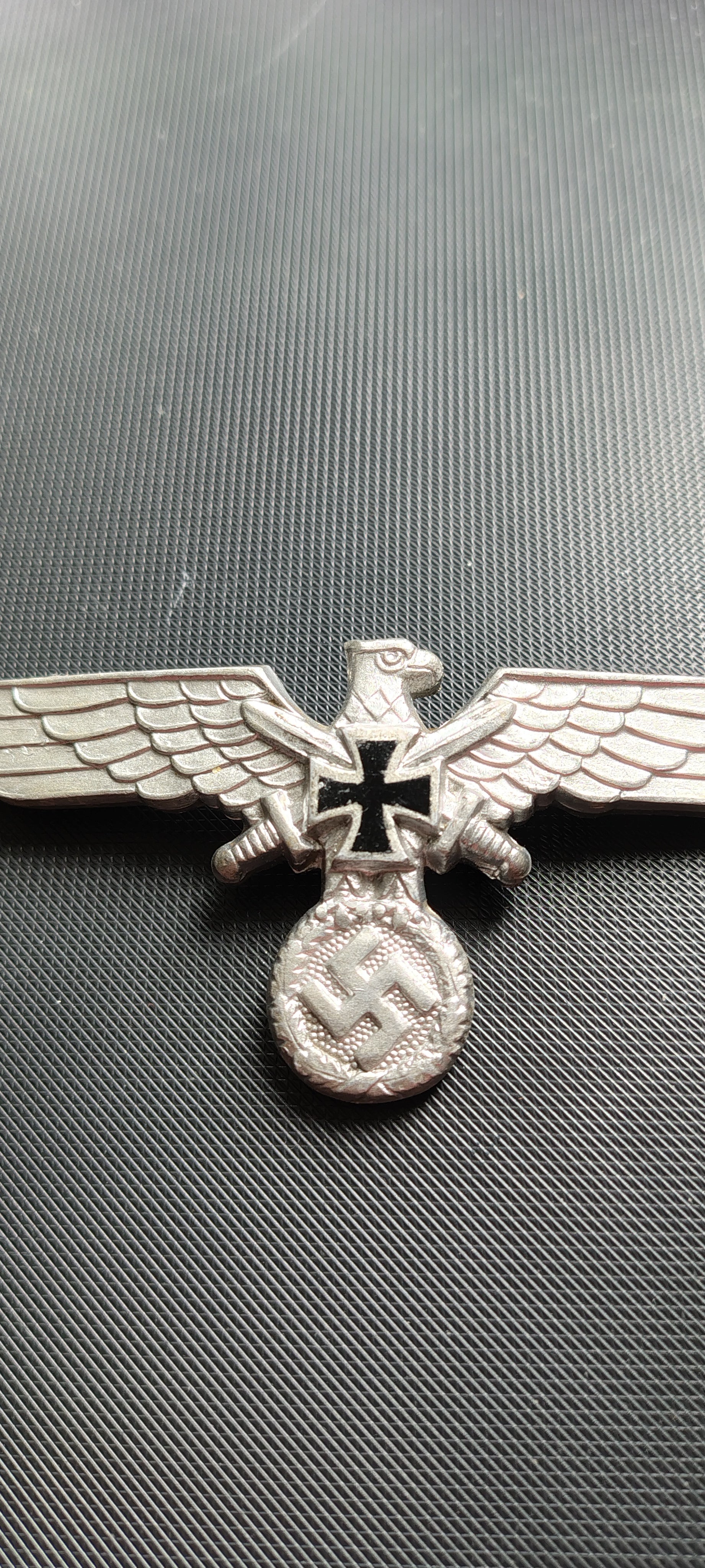 Veteran's Metal Breast Eagle