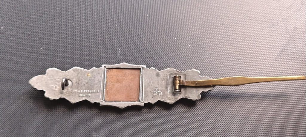 A German close Combat Clasp