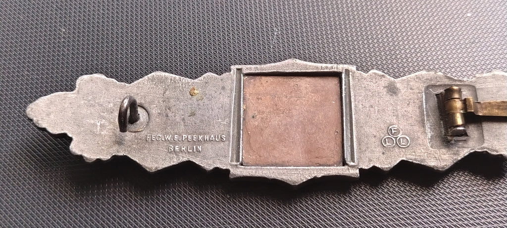 A German close Combat Clasp
