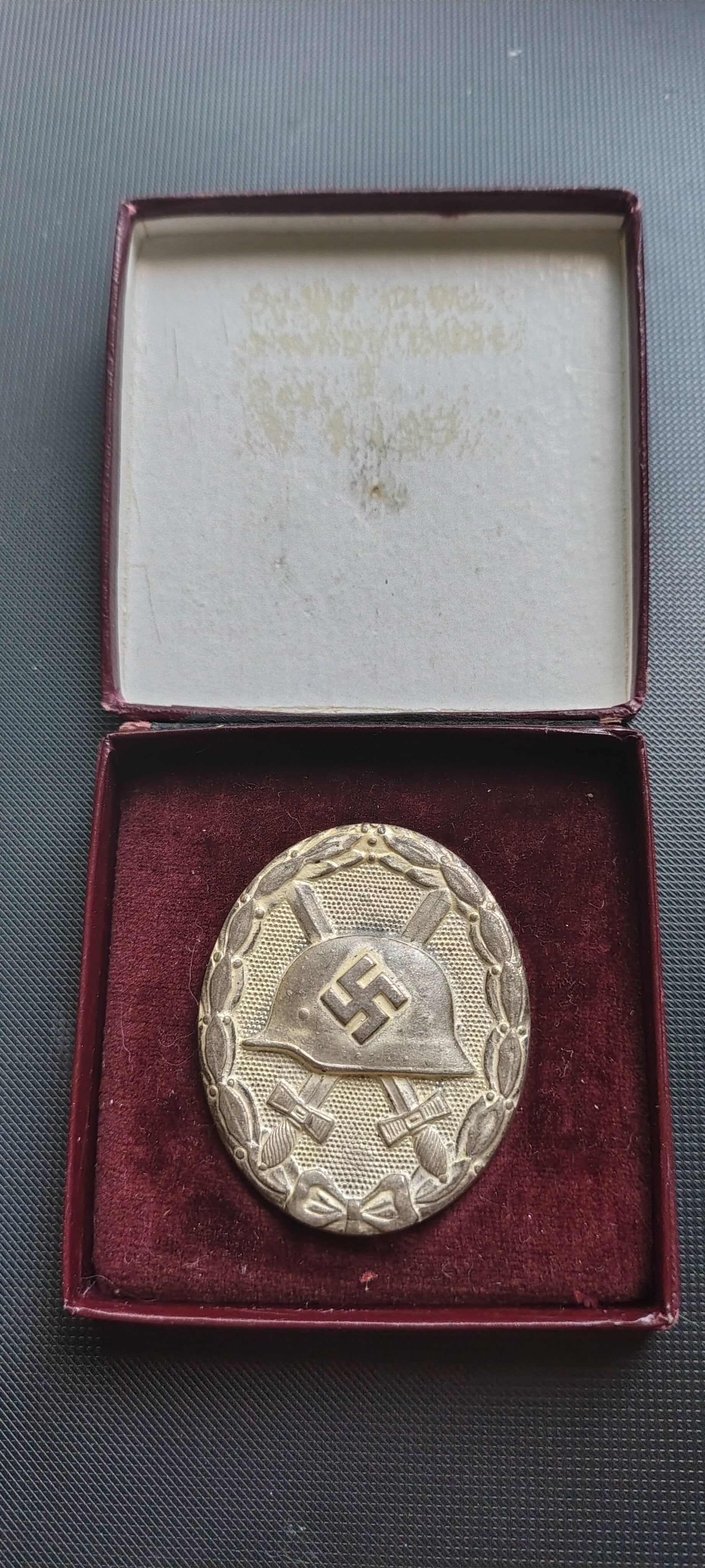 WW2 German Silver Wounds Badge