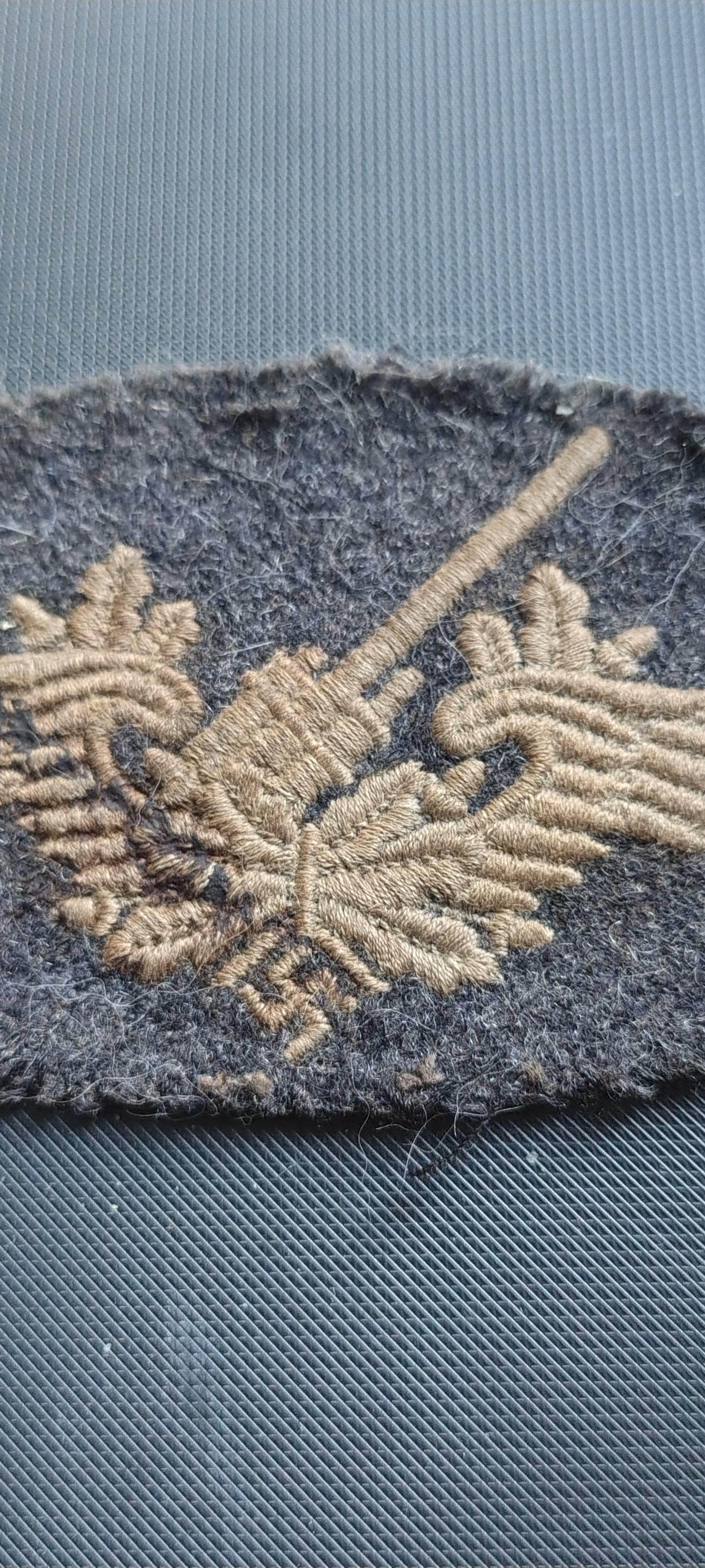 WW2 German Luftwaffe Flak Artillerie Badge
