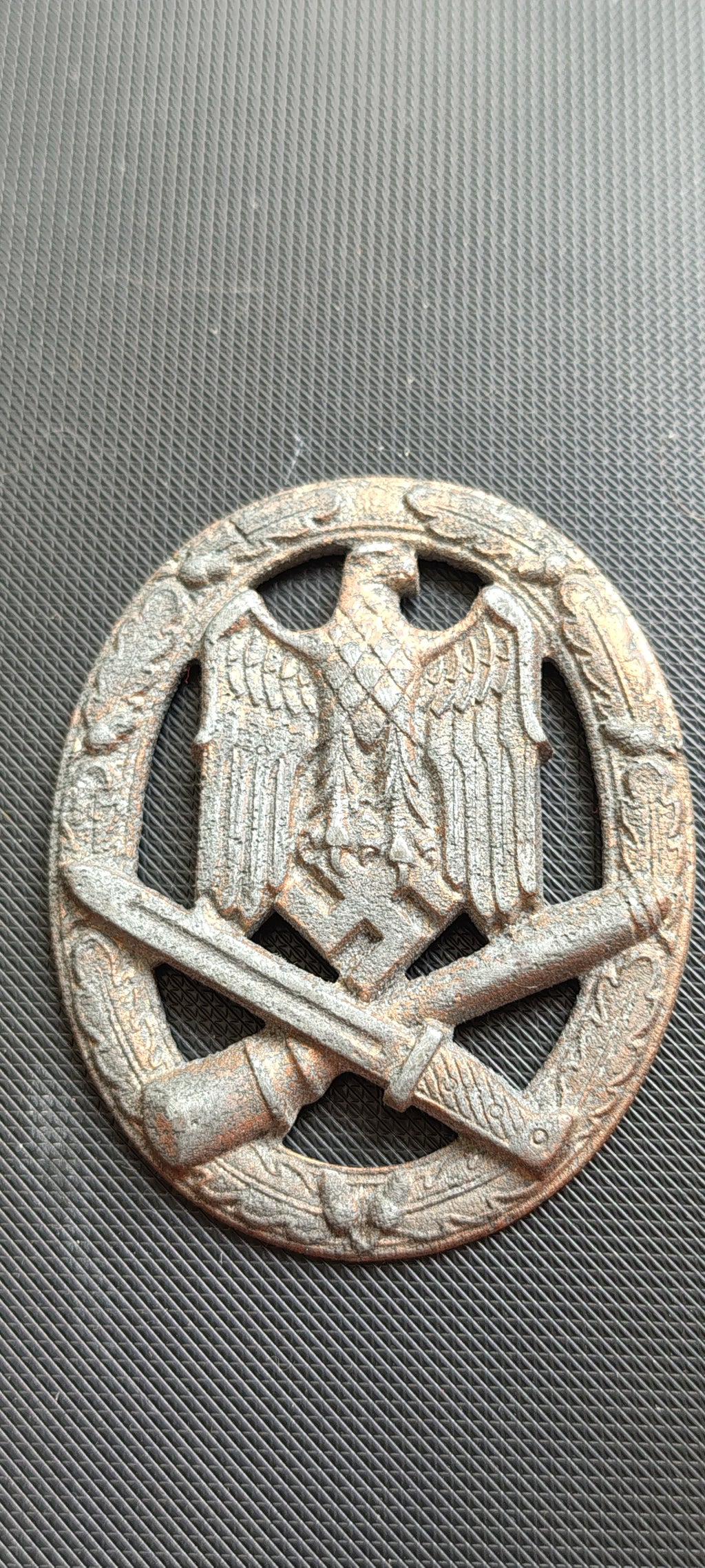 German General Assault Badge ( NO PIN )