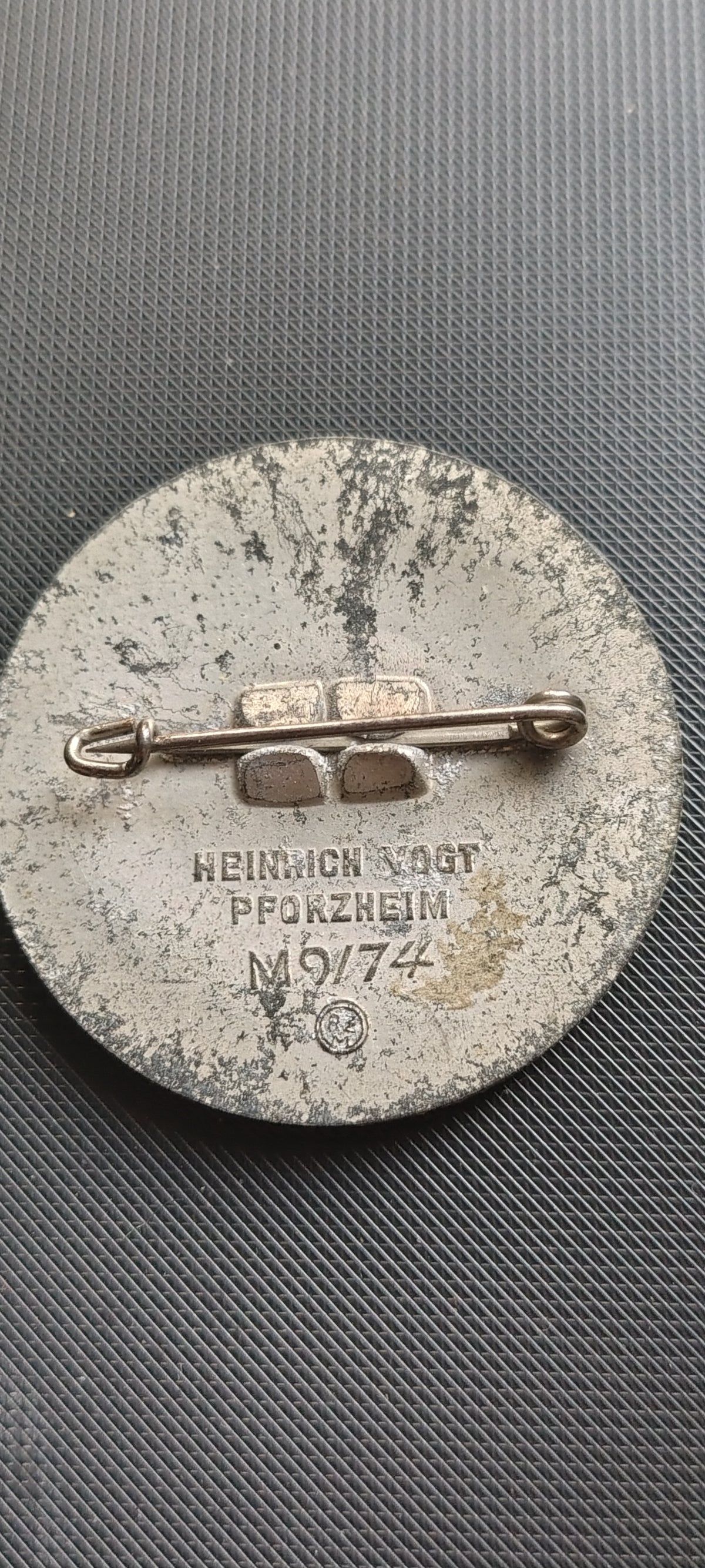1938 Reichsparteltag Tinnie Badge