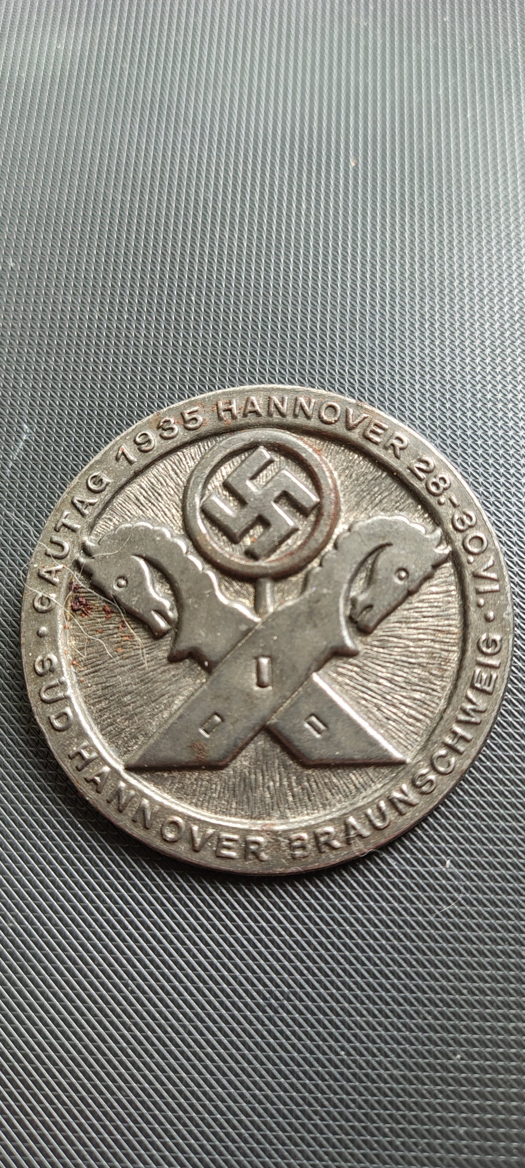 1935 Gautag Hannover TINNIE Badge from NSDAP